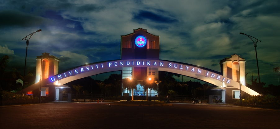 RWȫ