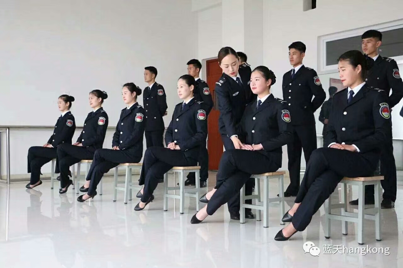 {캽ՌWУȫ